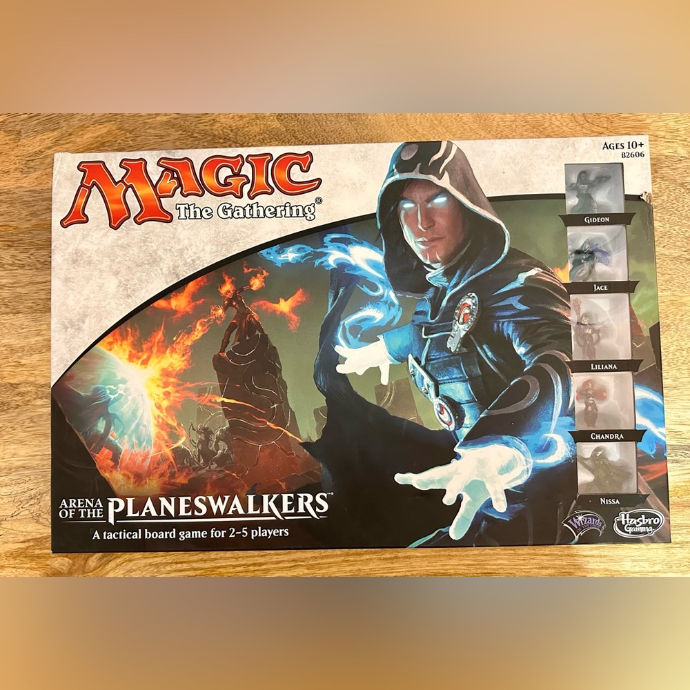 Hasbro Magic the Gathering
Arena of the Planeswalkers Board
Game 2014 SEALED NEW